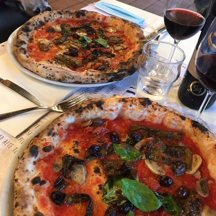 photo of Pizzeria Vizio 5 Pizza “Vera rossa” shared by @rebeljana on  17 May 2021 - review