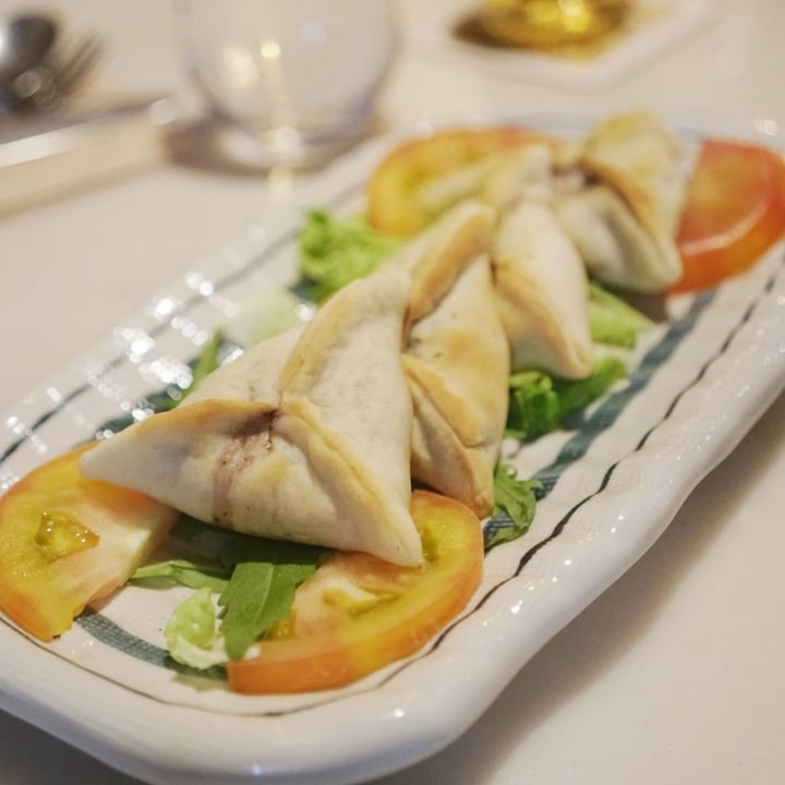photo of Urban Bites Spinach Fatayer shared by @simhazel on  20 Sep 2019 - review