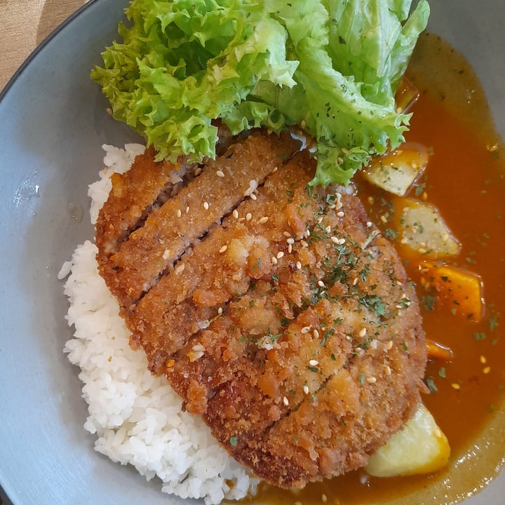 photo of Saute-San curry katsu don rice, truffle aglio olio, shoyu ramen, miso soup, kimbap ham handroll, chuka wakame, basil cashew pesto, truffle orh luak shared by @vivienwsw on  10 Jun 2022 - review