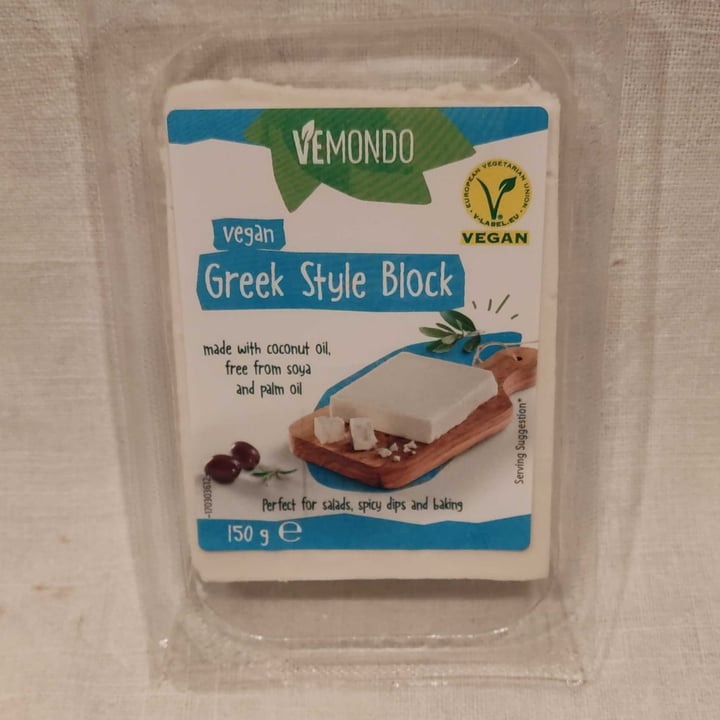 photo of Vemondo Vegan Greek Style Block shared by @lmariantoni on  29 Mar 2022 - review