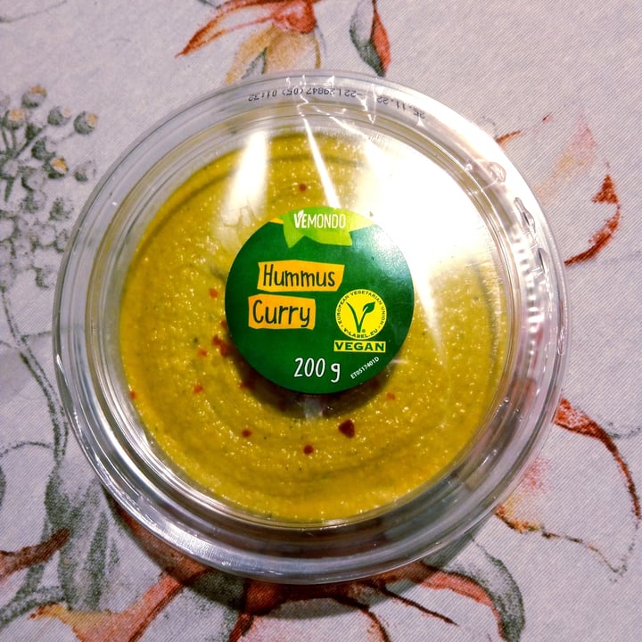 photo of Vemondo Hummus Al Curry shared by @laninfa87 on  13 Nov 2022 - review