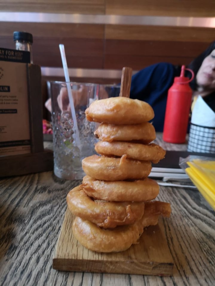 photo of Hudsons The Burger Joint (Hazelwood) Vegan onion rings shared by @elisheva on  25 Nov 2019 - review