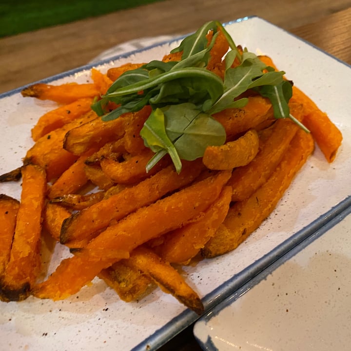 photo of Shake Farm Baked Sweet Potato Fries shared by @biapol on  31 Oct 2020 - review