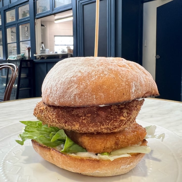 photo of Grater Goods Deli Fricken Burger shared by @pandalove on  08 Dec 2021 - review