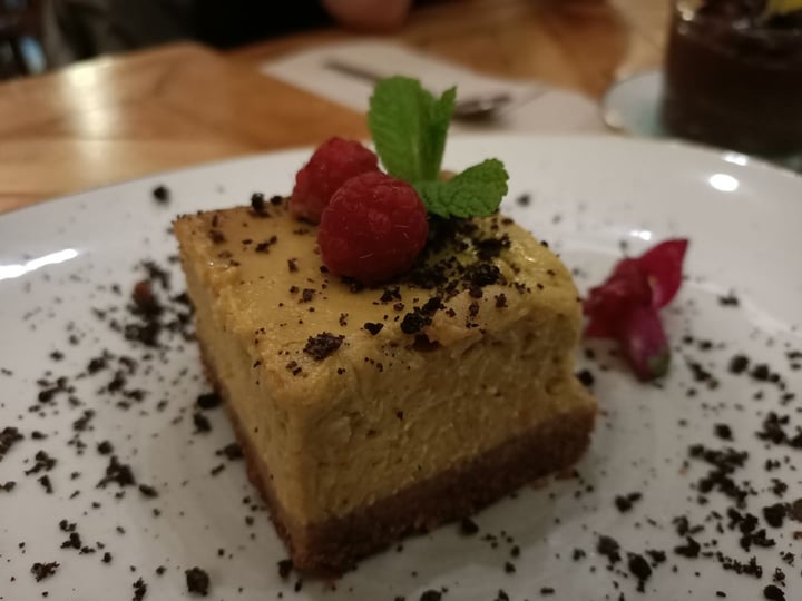 photo of Apus Vegan Cheesecake shared by @hannahveganamadrid on  06 Mar 2020 - review