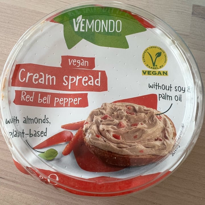 photo of Vemondo Cream Spread Red Bell Pepper shared by @maggiekoglot on  27 Feb 2022 - review