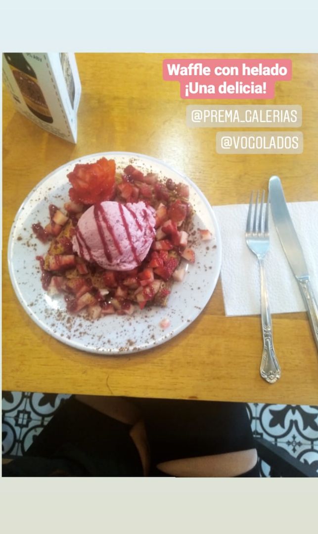 photo of Prema Waffle con helado shared by @angelmt0927 on  04 Aug 2019 - review