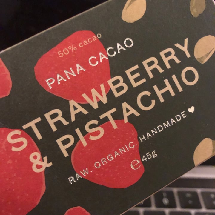 photo of Pana Organic Strawberry & Pistachio Chocolate shared by @cloudnineberry on  23 May 2021 - review