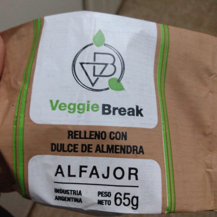 photo of Veggie Break Alfajor Vegano Relleno con Dulce de Leche de Almendra shared by @jesicaagui on  16 Oct 2022 - review