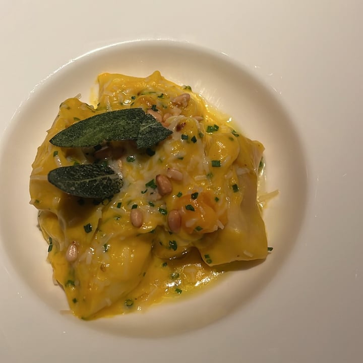 photo of Quaglino's Pumpkin and sage tortelloni shared by @chenruiqing on  24 Sep 2022 - review