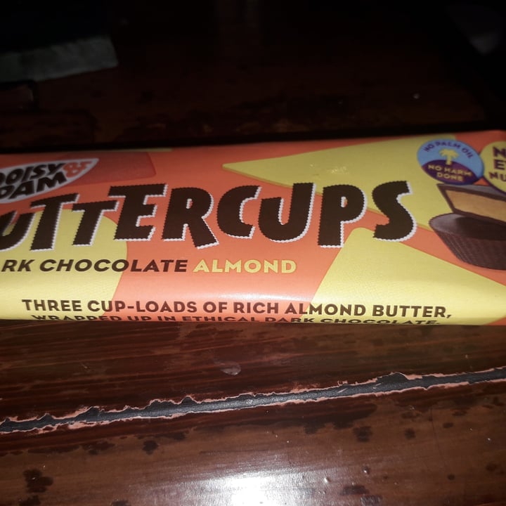 photo of doisy and dam Nuttercups shared by @veganbernadette on  10 Dec 2022 - review