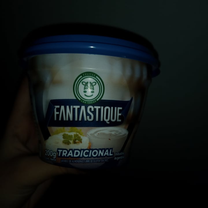 photo of Felices Las Vacas Queso Untable Fantastique Sabor Tradicional shared by @cataveg on  31 Mar 2021 - review