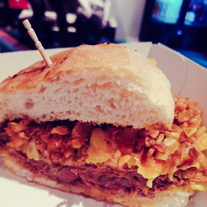 photo of FANTASTIC V BBQ pulled pork sandwich shared by @florine on  07 Feb 2021 - review