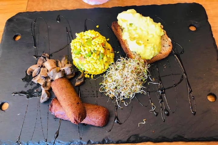 photo of Scheckter's RAW Gourmet Tofu Scramble shared by @chironix on  20 Sep 2019 - review