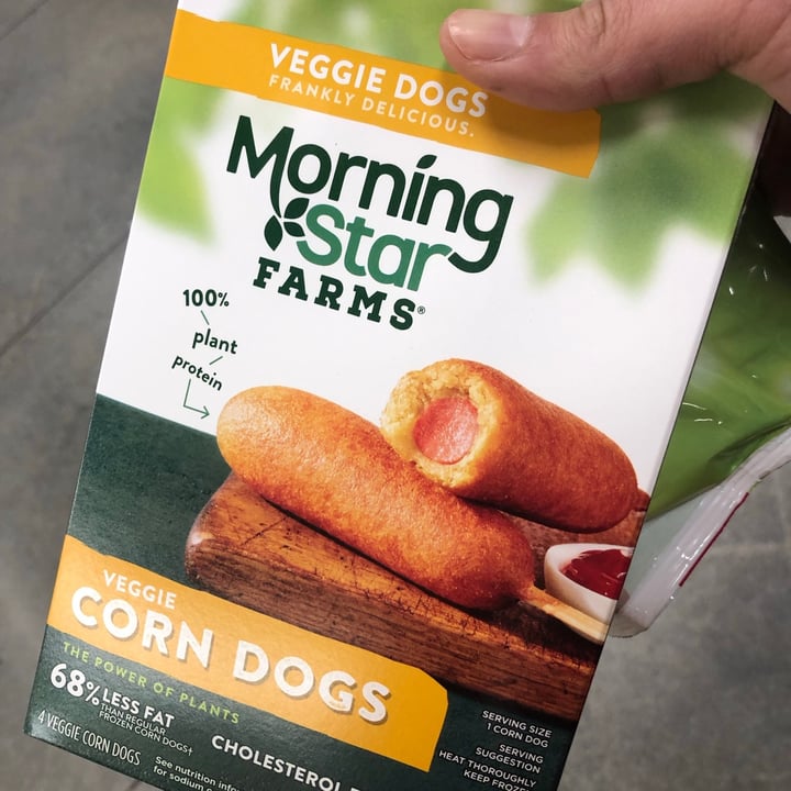 photo of MorningStar Farms Veggie Corn Dogs shared by @quantummystics on  02 Nov 2020 - review