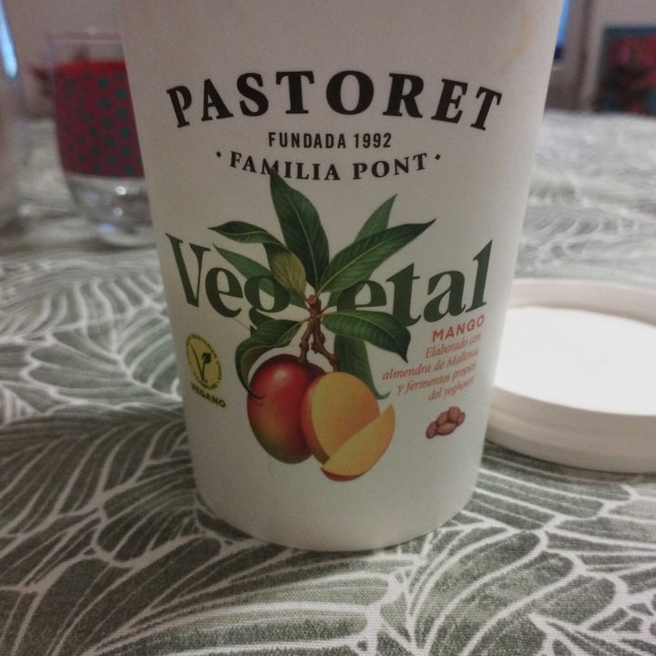 photo of Pastoret Pastoret Vegetal De Almendra Y Mango shared by @lalagbert on  29 Nov 2022 - review