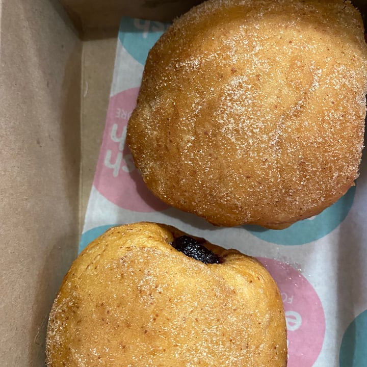 photo of Fresh Earth Food Store Jam donut shared by @kateemma5 on  15 Jul 2021 - review