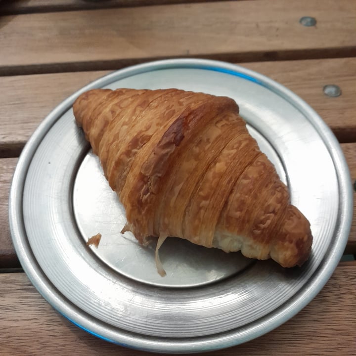 photo of Fifi Almacén Croissant shared by @carlapereyra on  13 Oct 2022 - review