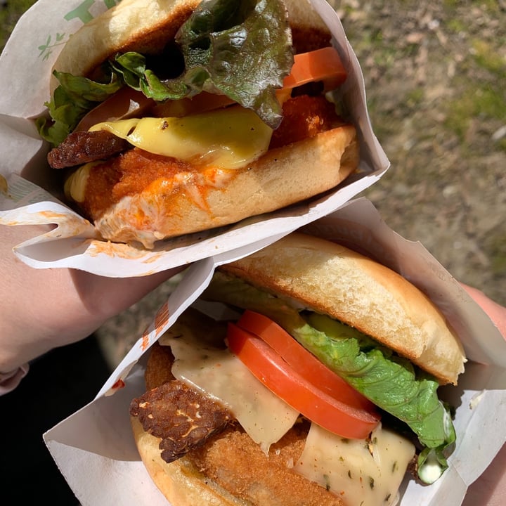 photo of Next Level Burger Lake Oswego Bacon Ranch CluckWich shared by @mariahalaine on  28 Apr 2021 - review