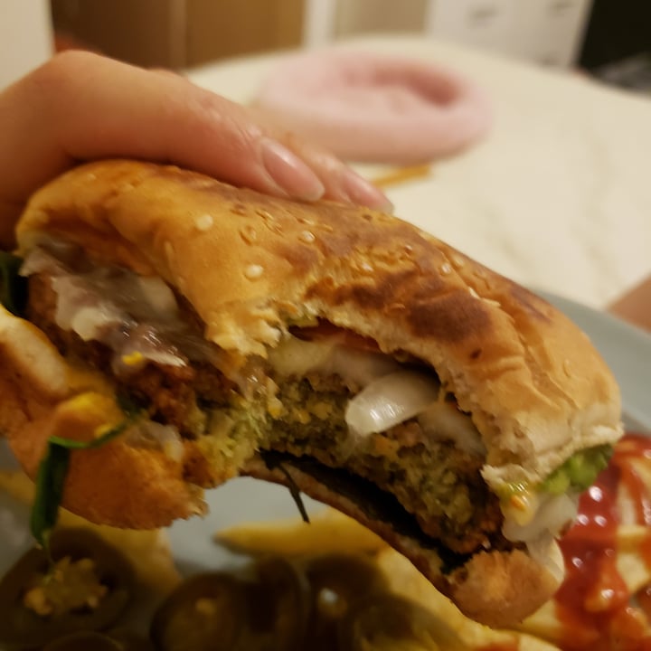 photo of Vegarum Burger falafel shared by @blankapola on  30 May 2020 - review