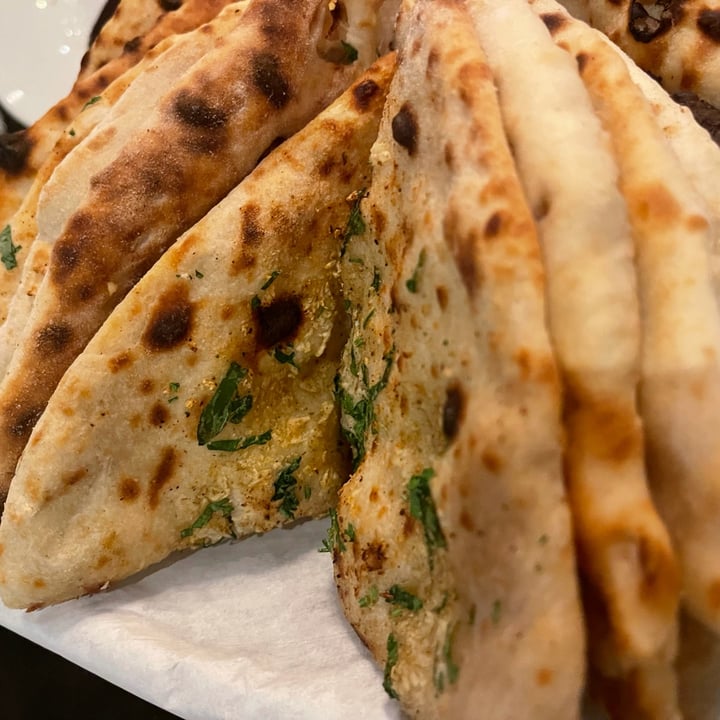 review photo of Azitra Restaurant Assorted Vegan Naans shared by @vjoshi on 20 Oct 2021 - review