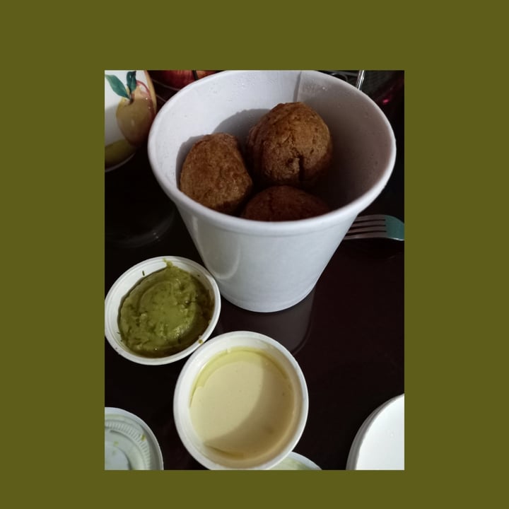 review photo of Cafe Leon Interior 6 Local 3 Paseo Del Faro Bolitas de falafel shared by @milkveg on 02 Oct 2021 - review