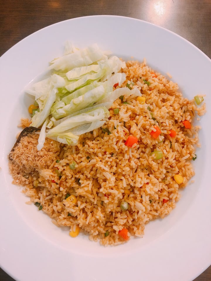 photo of North South East West Fusion Vegetarian Cuisine Tom Yum Fried Rice shared by @cat on  04 Aug 2019 - review
