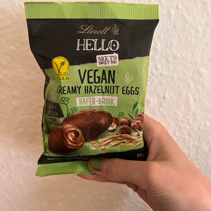photo of Lindt Hello Vegan Creamy Hazelnut Eggs shared by @holasoymylk on  17 Apr 2022 - review