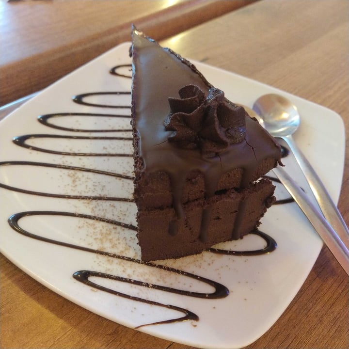 review photo of Freedom Cakes Muerte Por Chocolate shared by @bugbag on 02 Nov 2020 - review