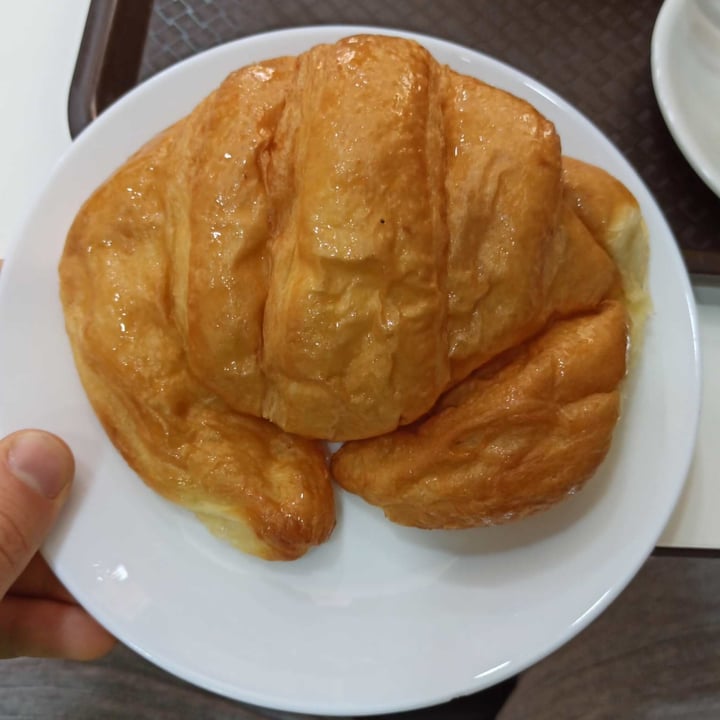 photo of CroisSants Croissant shared by @joansc91 on  01 Oct 2021 - review