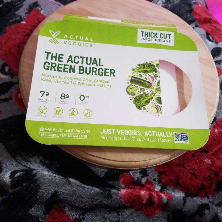 photo of Actual veggies Actual green burger shared by @groovygreens on  11 May 2022 - review