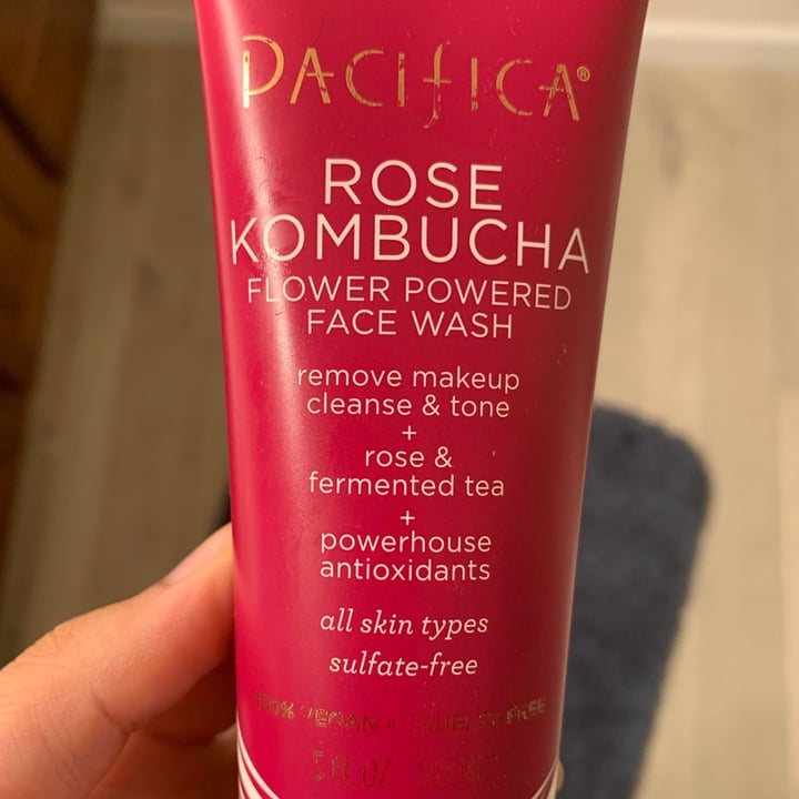 photo of Pacifica Rose kombucha flower power face wash shared by @fairyprincess on  19 Aug 2021 - review