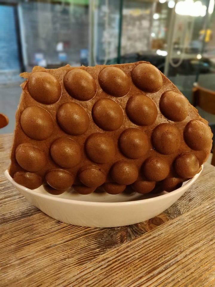 photo of LN Fortunate Coffee Chocolate Bubble Waffle shared by @hownowbrownkow on  03 May 2019 - review