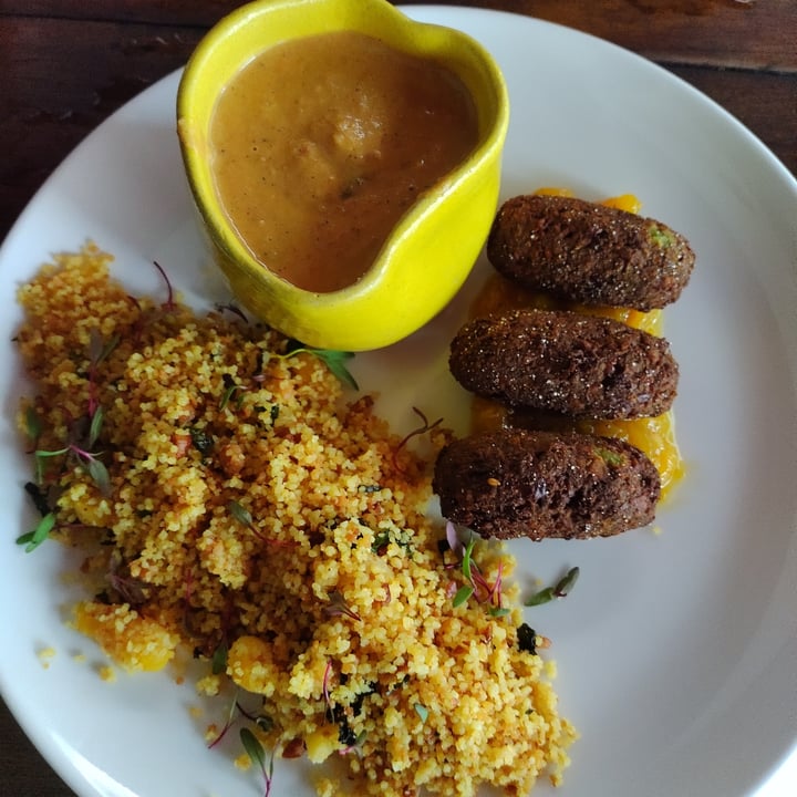 photo of Prana Falafel Com Chutney de Manga shared by @liz-beth on  14 Jul 2022 - review