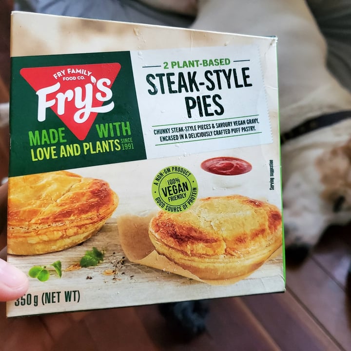photo of Fry's Family Food steak-style pies shared by @itsjustmel on  07 Jul 2022 - review