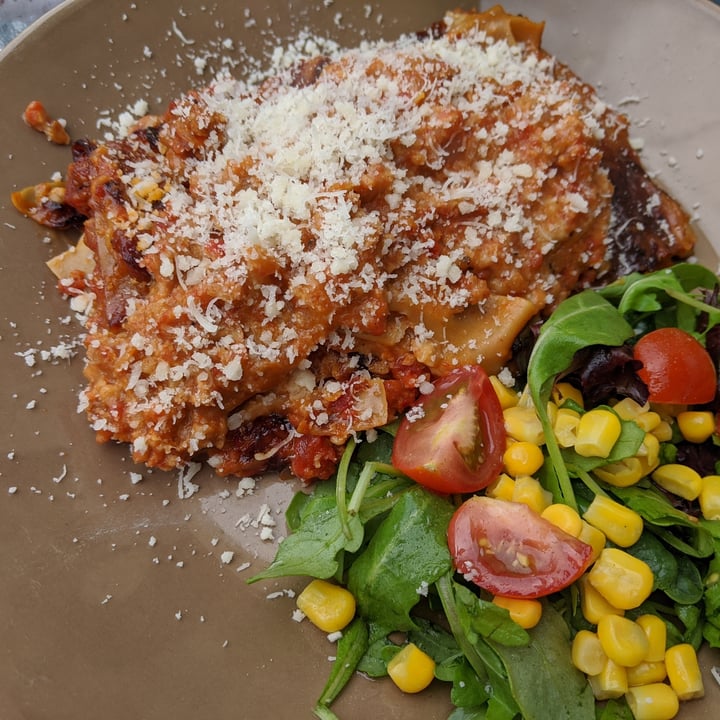 photo of Vegano's Vegan Lasagne shared by @annawastaken on  01 Sep 2020 - review