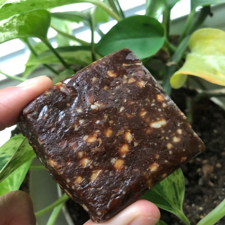 photo of Larabar brownie with hemp seed shared by @izzyannie44 on  14 Sep 2021 - review