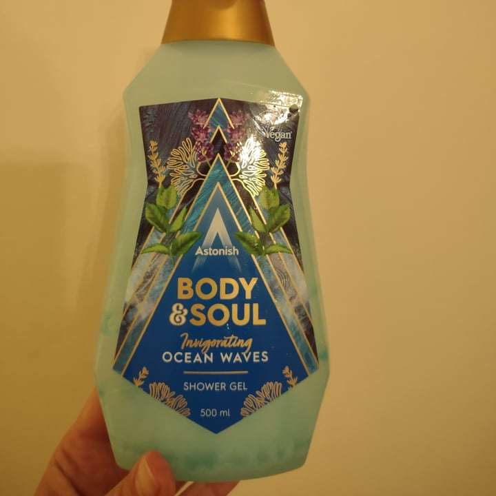 photo of Astonish Shower Gel shared by @annanever on  11 Sep 2022 - review
