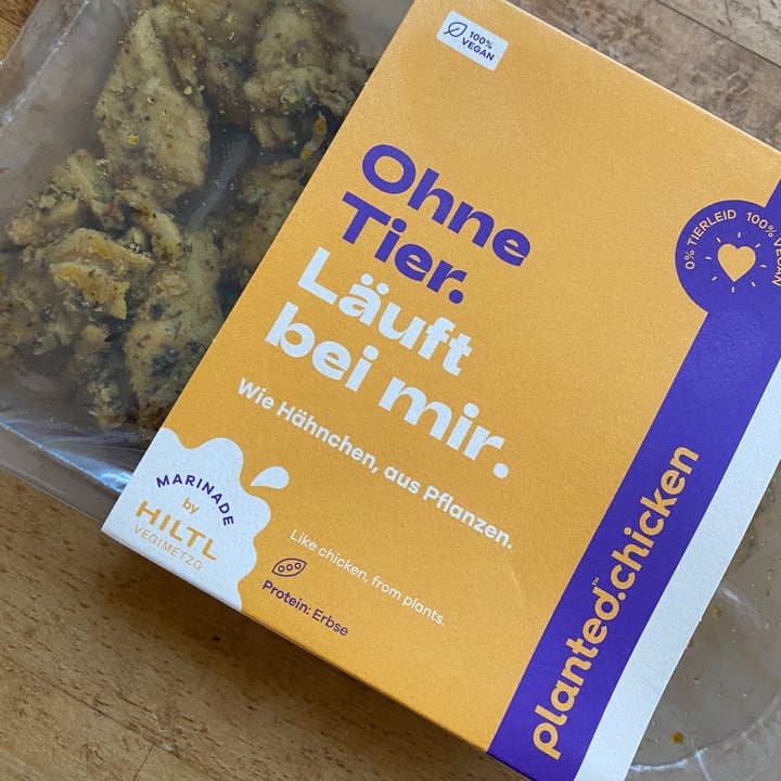 photo of planted.chicken Wie Poulet - Marinade by Hiltl shared by @loupink on  11 Aug 2021 - review