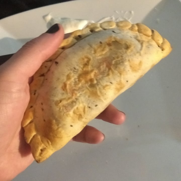 review photo of Olivia Empanadas & Pizzas - Monroe Empanada De Verduras shared by @kndyd on 03 Dec 2020 - review