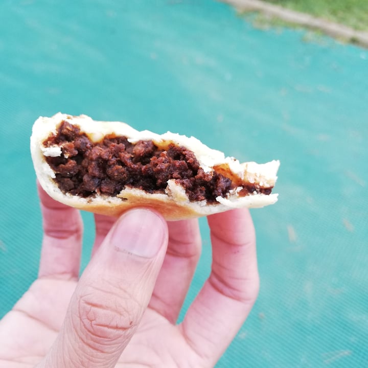 photo of Vegan Goods Market Beef teriyaki empanada shared by @allygreen on  08 Aug 2021 - review