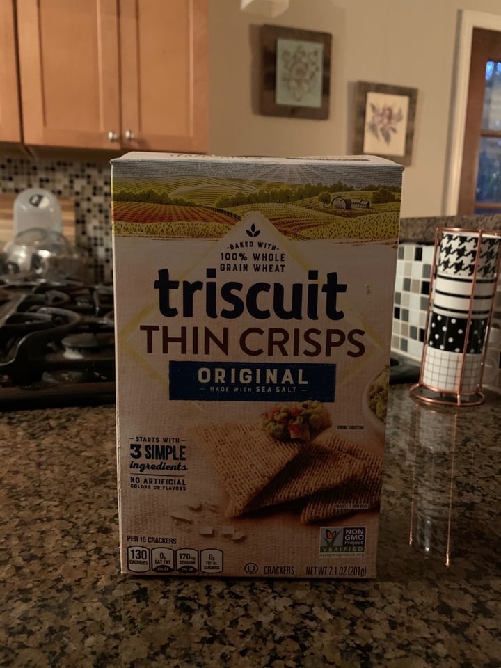 photo of Triscuit Thin Crisps Original Whole Wheat shared by @llamalover on  12 Nov 2019 - review