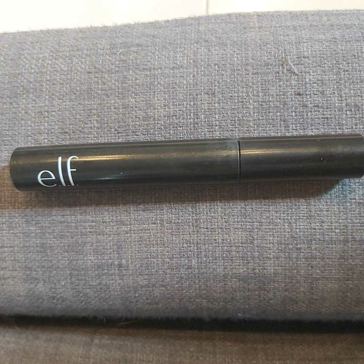 review photo of e.l.f. Cosmetics Mascara Mineral Infused shared by @lizsxm on 15 Apr 2020 - review