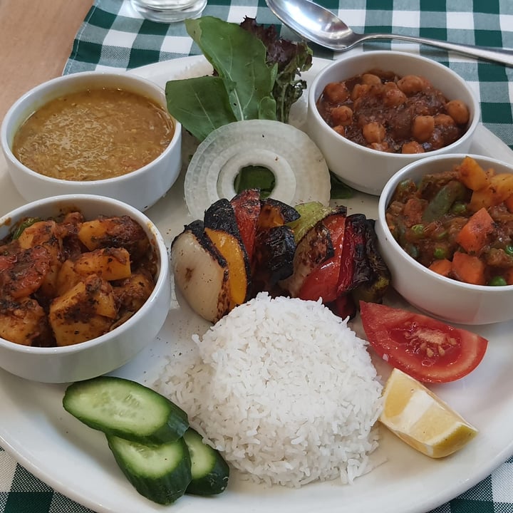 review photo of Dubb Indian Restaurant (Sultanahmet) Mixed Vegan Plate shared by @musti on 20 Sep 2020 - review