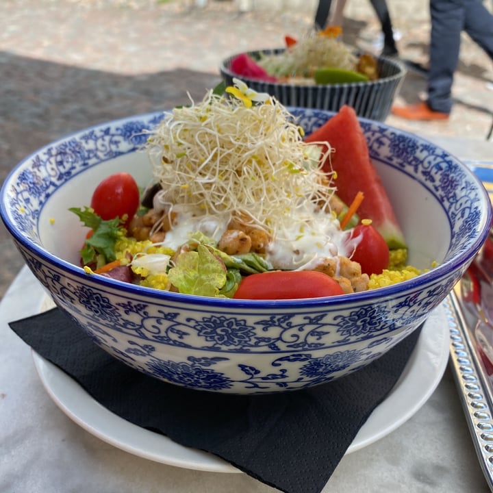 photo of Ani's Café Special Anis Salad Bowl shared by @veronikak on  31 Jul 2021 - review