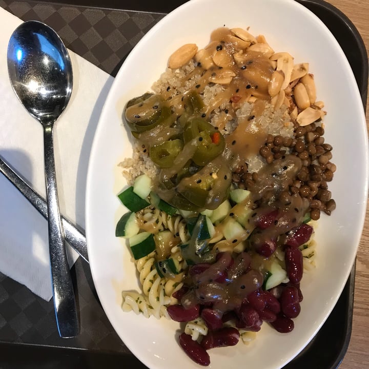 photo of Platypus Foodbar (Closed) Salad / Rice Bowl shared by @opheeeliaaa on  21 Aug 2019 - review