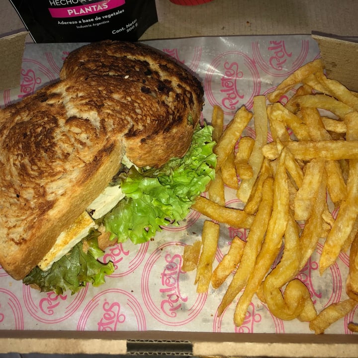 photo of Palotes Comida Sandwich vegan shared by @vickyruloveg on  25 Jan 2021 - review