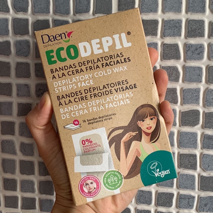 photo of Daen Laboratories Bandas Depilatorias De Cera Fría Eco shared by @fromlosttotheveggie on  09 Jan 2022 - review