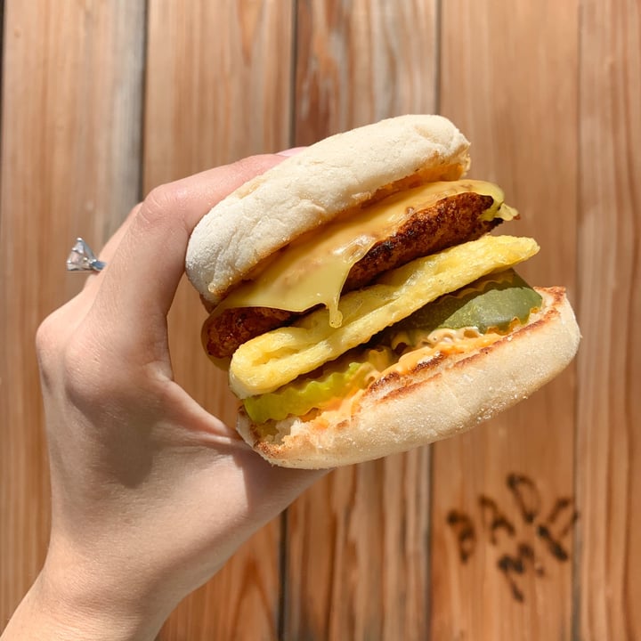 review photo of Spoiled Vegans Cafe Buffalo Chik’n Sandwich shared by @whitnibble on 25 Jun 2020 - review