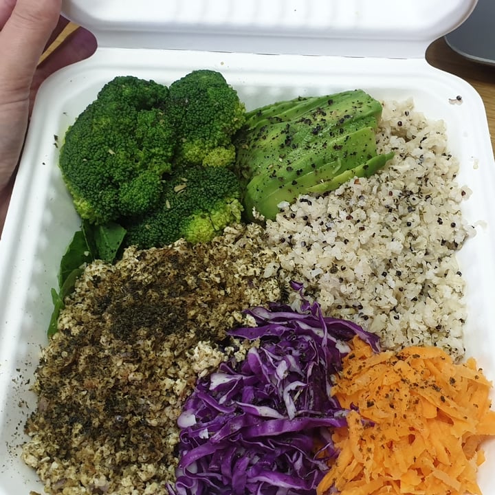 photo of Cleavy's Vegan & Vegetarian Eatery Tofu Bowl shared by @elanareneekotze on  09 Mar 2022 - review